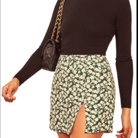 Reformation Dresses & Skirts - Reformation Margot Mini Skirt in Cilantro - Size 12